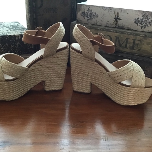 Shelly’s London Platform Sandals - Picture 2 of 8